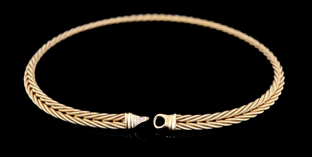 A Wellendorf 18ct gold twin cable twist link necklace with diamond set clasp,